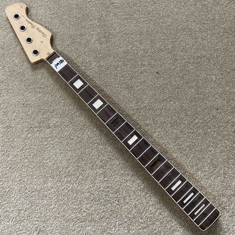 Harley Benton 4 String Jazz Bass Style Maple Neck, Rosewood 20 Frets Fingerboard image 1