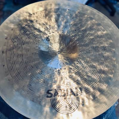 Sabian 18" Artisan Traditional Symphonic Elite Medium Cymbal A1856EN image 2