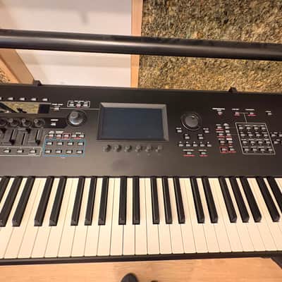 Yamaha Montage M8x 88-Key Synthesizer (GEX) - Black - 2026 image 4