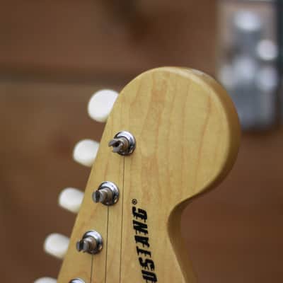 Squier Vintage Modified Mustang - Fiesta Red image 9