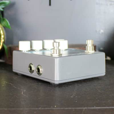 Preowned EHX Bass Mono Synth Pedal w/ Box & Power Supply image 4