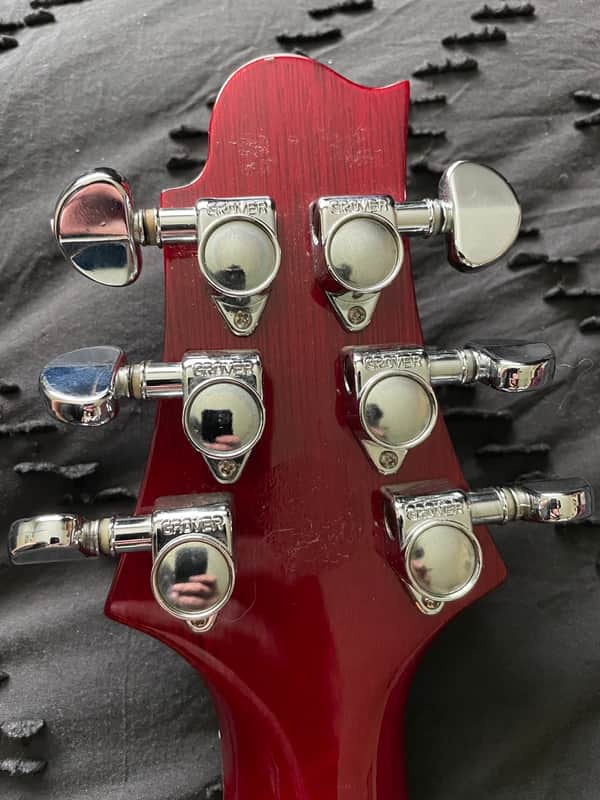 Samick Greg Bennett Design GT-2/TR Red Quilt Top Flying V Electric
