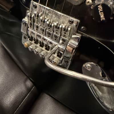 Fender Stratocaster with 3-Bolt Neck, Maple Fretboard 1971 - 1977 - Black image 5
