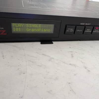 Yamaha TX81Z Rackmount FM Tone Generator 1987 - 1988 - Black image 3