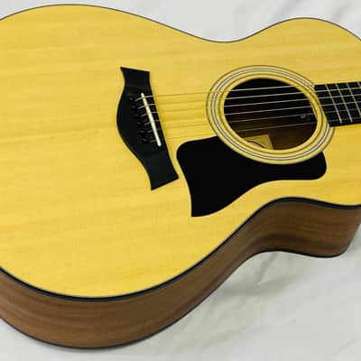 Taylor 112ce Electro-acoustic guitar – Mint condition – Original box included image 2