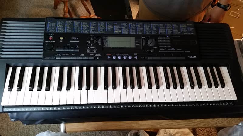 Yamaha PSR-320 FE image 1