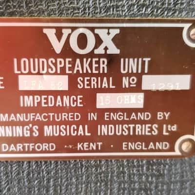 1960's VOX Foundation 1x18" bass speaker cabinet w/original speaker image 3