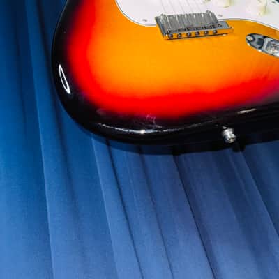 Fender American Ultra Stratocaster with Maple Fretboard 2019 - Kinman Hx Pickups - Ultraburst image 7