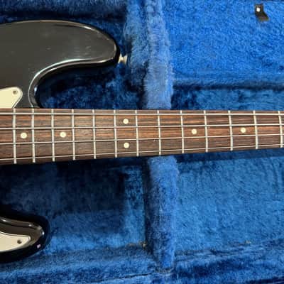 Fender Precision Bass (Made in Mexico ) 1994–1995 – Black – 8.5 lb image 4