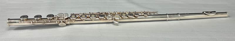 Yamaha YFL-371 Intermediate Flute - Solid Silver Headjoint, Open Hole, Off-set G, B Footjoint w/ Case image 1