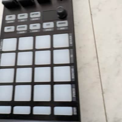 Native Instruments Traktor Kontrol F1 2010s - Black image 3