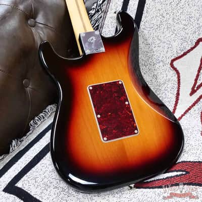 Fender Player II Modified Stratocaster HSS Floyd Rose Rosewood Fingerboard 3-Color Sunburst 8.55 LBS image 9