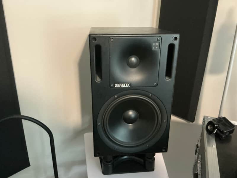 Genelec 1031A 8" Powered Nearfield Studio Monitor (Single) 1991 - 2005 - Black image 1