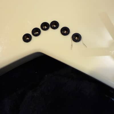 Jackson Pro Series RR5 Rhoads Ivory with Black Pinstripes HSC image 18