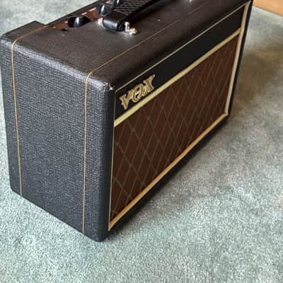 Vox Pathfinder 10 10-Watt 1x6.5" Guitar Practice Amp 2002 - Present - Black image 6