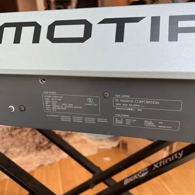 Yamaha Motif XS 8 Production Synthesizer 2000s - Gray image 12