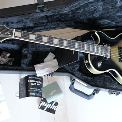 Epiphone Adam Jones Signature Art Series Les Paul Custom 2023 - Frazetta "The Berserker" / Silverburst image 5