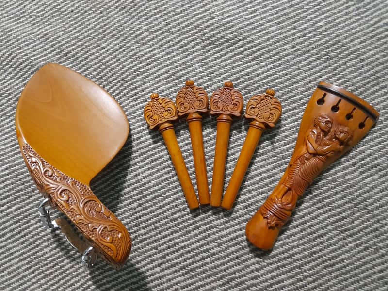 Violin Accessory 4/4 size in Boxwood Good Quality only image 1