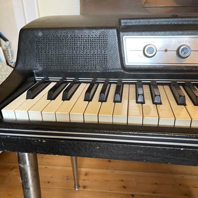 Wurlitzer 200A 64-Key Electric Piano 1974 - 1983 - Black image 11