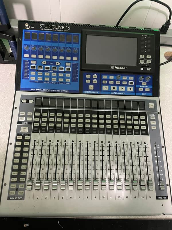 PreSonus StudioLive 16 Series III 16-Channel Digital Mixer 2010s - Standard image 1