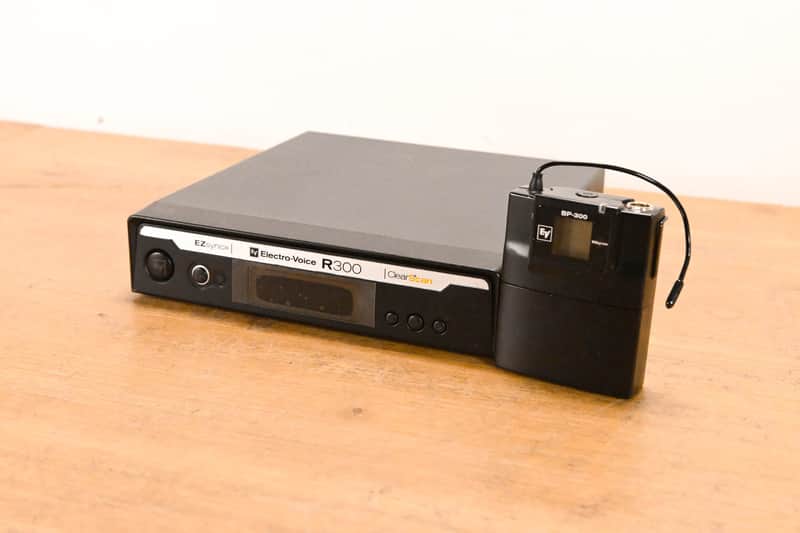 Electro-Voice (EV) R-300 Receiver w/ BP-300 Bodypack - Band C (NO PSU) CG010X0 image 1