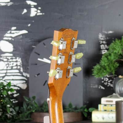 Preowned 2017 Gibson Les Paul Tribute Electric Guitar - Satin Faded Honey Burst w/ Gator Hardshell Case image 7