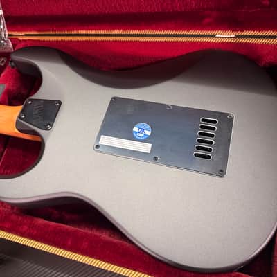 2025 ESP LTD SN-1000 EverTune - Charcoal Metallic Satin w/ Hard Case Bild 8
