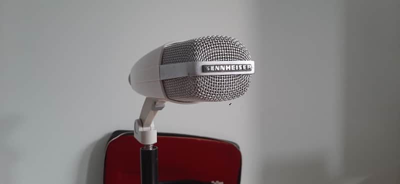 Sennheiser MD 421-HL Cardioid Dynamic Microphone 1960s - 1970s - White image 1