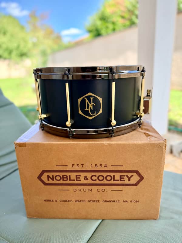 Noble&Cooley SS Classic solid Maple 2026 - Black super matte image 1