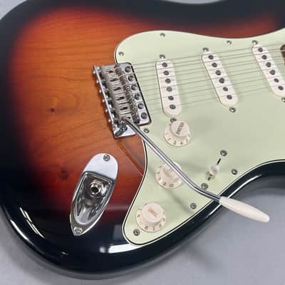 2023 Fender Vinterra II 60s Stratocaster W/Gig Bag - Sunburst image 3
