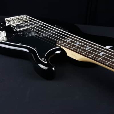 Yamaha BB2025X 5 String Bass Black, with Hard Shell Case image 15