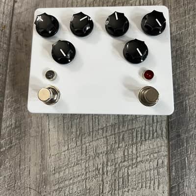 Mystery Pedal 2010 - White image 2