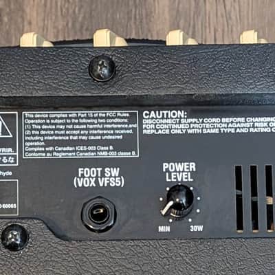 Vox VT30 Valvetronix. 30 Watt with Tube, With Foot Switch, With Owners 26 page Manual image 6