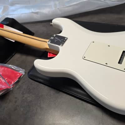Fender Player Stratocaster BRAND NEW Polar White SSS Strat Maple Neck Pro Electric Guitar image 9