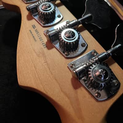 Fender MIM Jazz Bass w/ Custom Shop pickups Bild 7