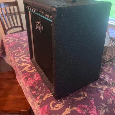 Peavey Minx 110 30 Watt Bass Guitar Combo Bass Amplification System Vintage USA image 6