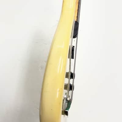 Fender Musicmaster Bass 1975 - Olympic White image 10