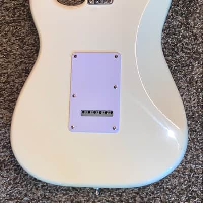 06 Fender Standard Stratocaster with  maple Fretboard David Gilmore emg’s electric guitar 2006 White image 7