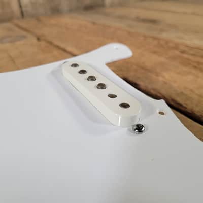 Fender Loaded Stratocaster Pickguard 1997 One Cloth Wired Reissue Pickup - White image 3