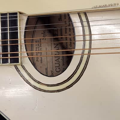 Gibson A3 mandolin 1919 - Ivory (White top) with case image 4