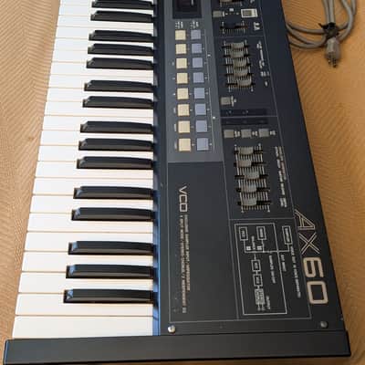 Akai AX60 - 6 voice; Very good