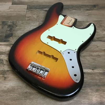 Made to Order - FRANCHIN Uranius bass body Relic Aged 100% Nitro Lacquer (Sunburst/ Black/ White/ Blue/ Green/ Yellow/ Red/ Pink/ Burgundy/ Purple/ Gold/ Silver, etc.) Basswood Poplar Jazz-Bass Style Made in Italy image 19