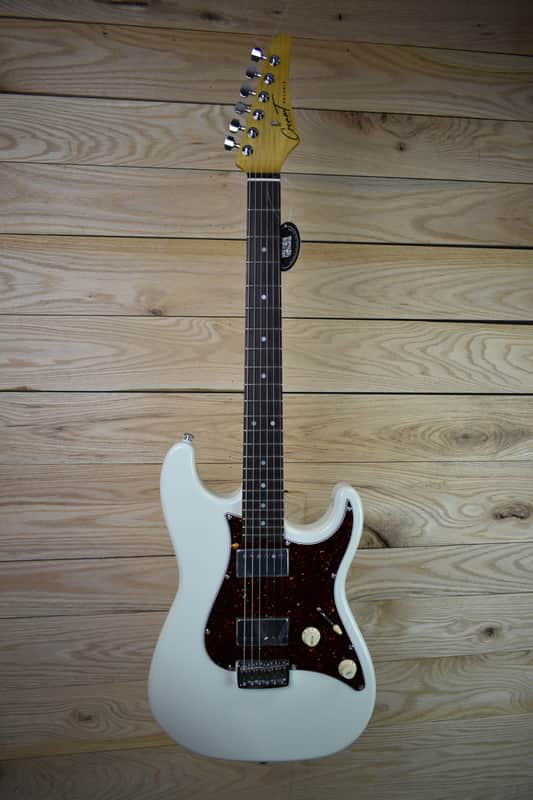 Cream T Polaris Standard 2025 - Vintage White image 1
