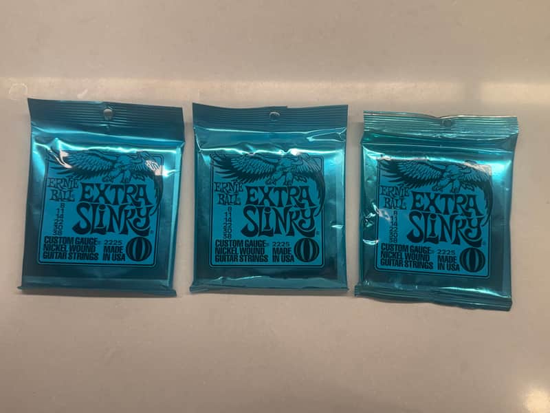 Ernie Ball Extra Slinky 3 packs image 1