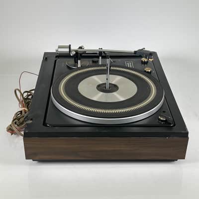 Elac Miracord 42 Vintage Turntable Realistic image 9
