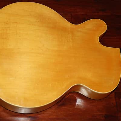 1963 Epiphone  Broadway image 4