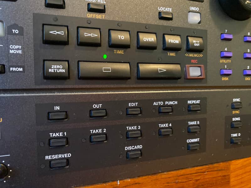 Akai DR8 8 Track Hard Disc Recorder. Version 2.32. Digital