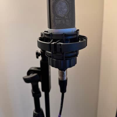 AKG C214 Large Diaphragm Cardioid Condenser Microphone 2010s - Black image 2