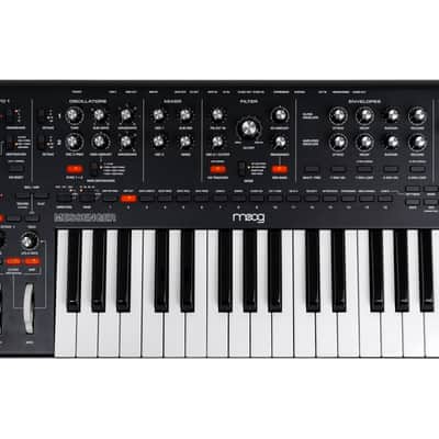 Moog Messenger Monophonic Analog Keyboard Synthesizer [DEMO] image 1