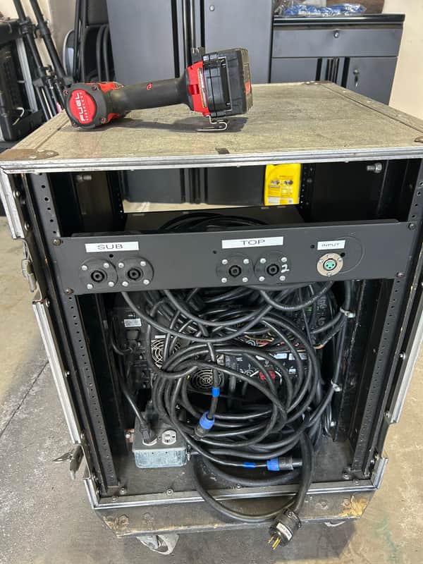 Rack Panel PA Junction Plate 3-way mono 2000 - Black